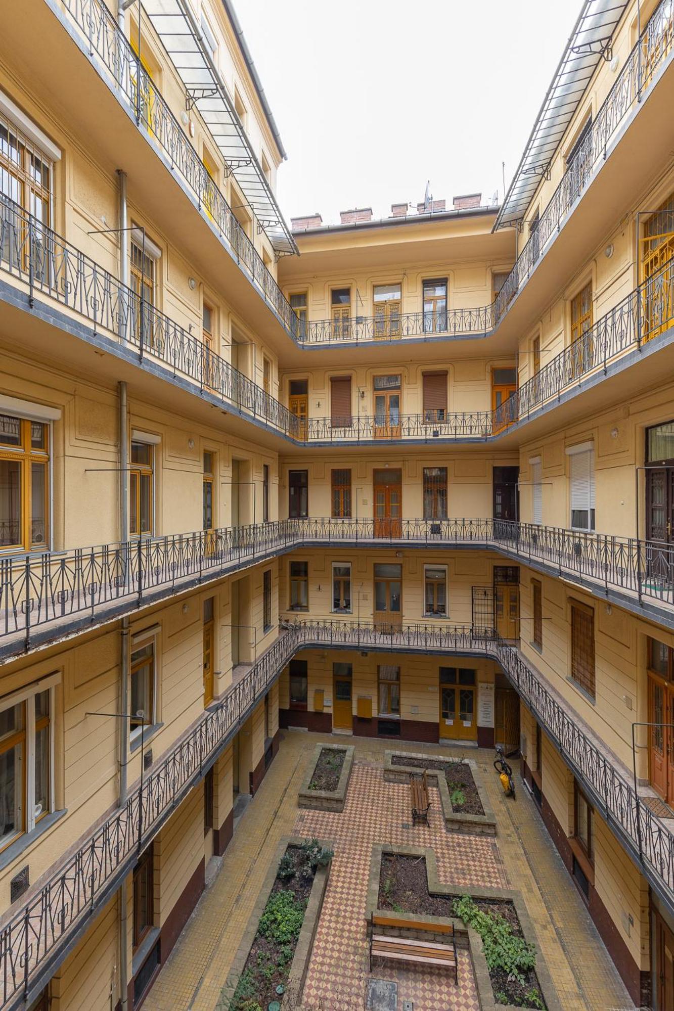 Harmony & Cute - Central Apartments Budapest Eksteriør billede