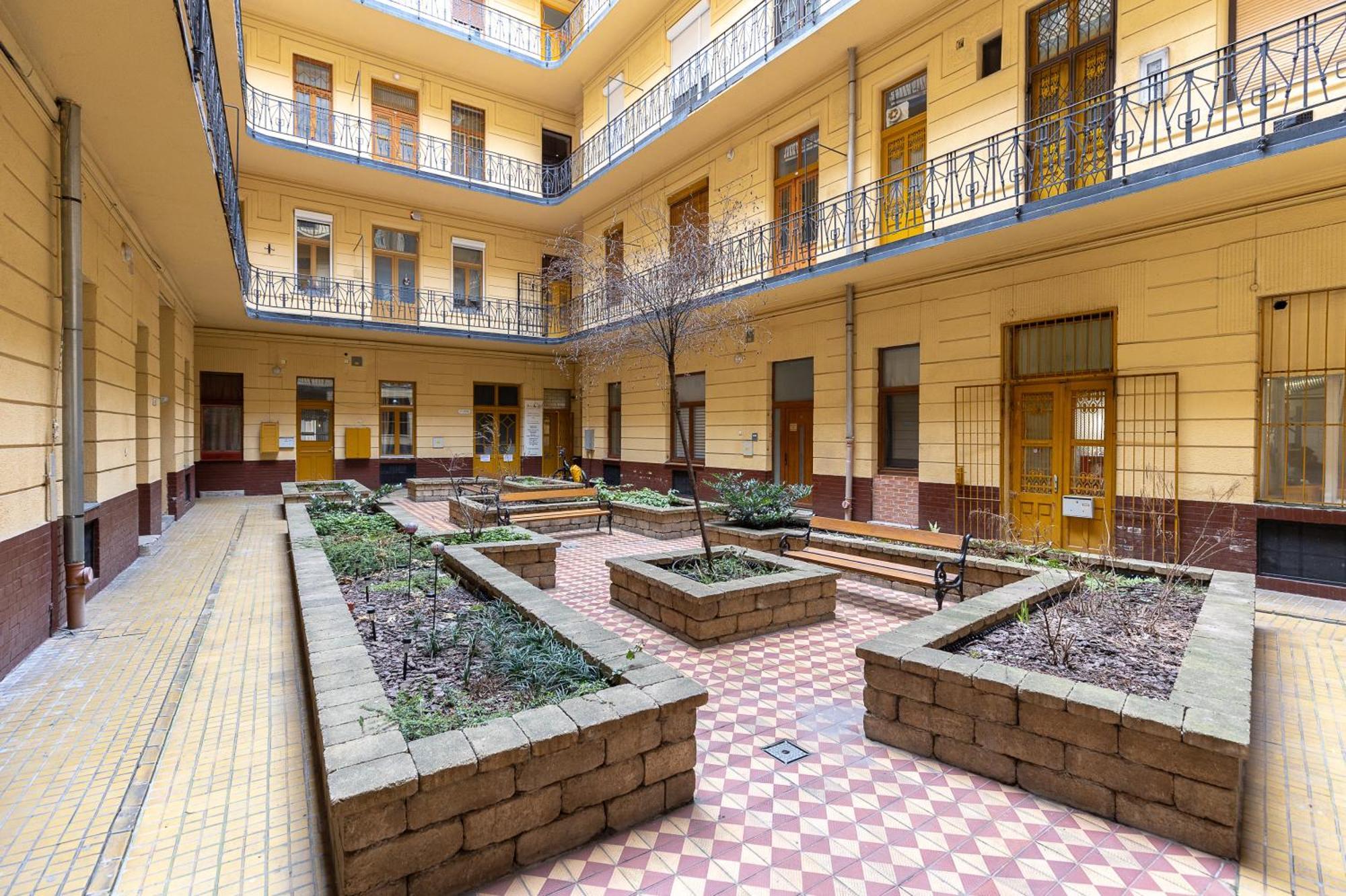 Harmony & Cute - Central Apartments Budapest Eksteriør billede